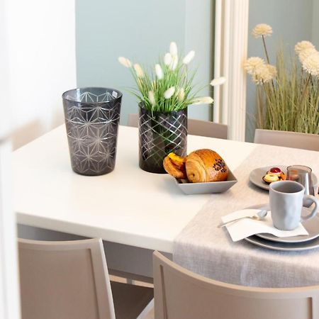 Residenza Alma Aparthotel Riccione Luaran gambar