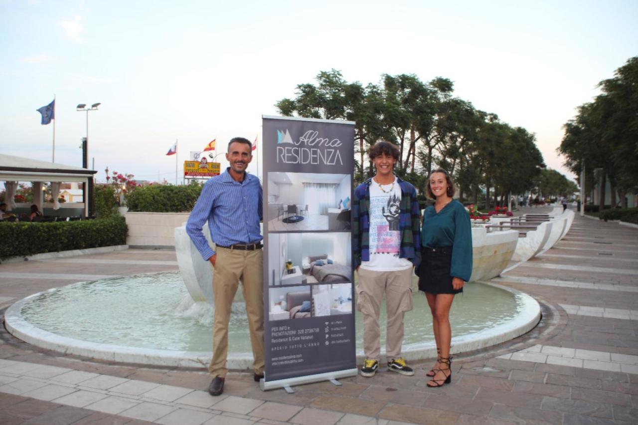 Residenza Alma Aparthotel Riccione Luaran gambar