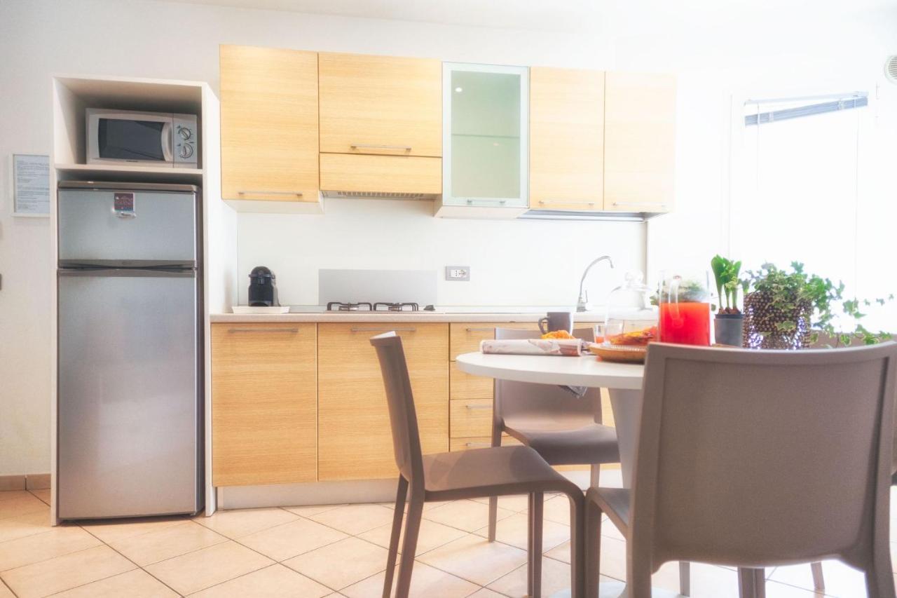 Residenza Alma Aparthotel Riccione Luaran gambar