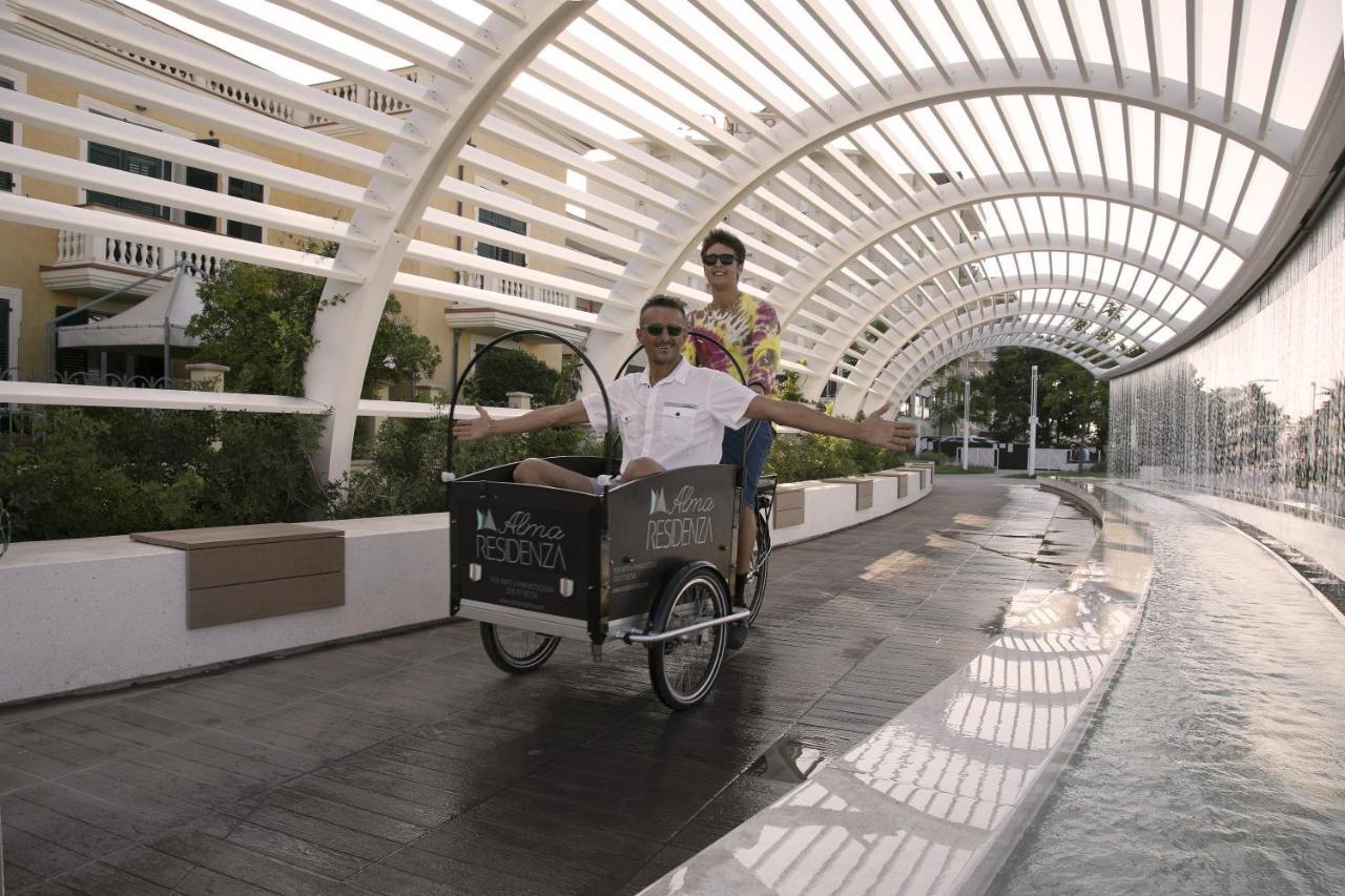 Residenza Alma Aparthotel Riccione Luaran gambar